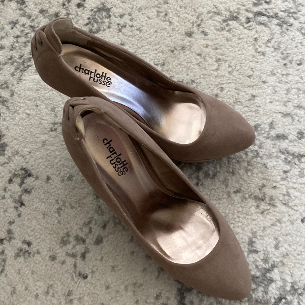 Charlotte Russe sz 6 wedges never worn